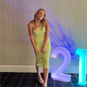 Meet your Posher, Abby